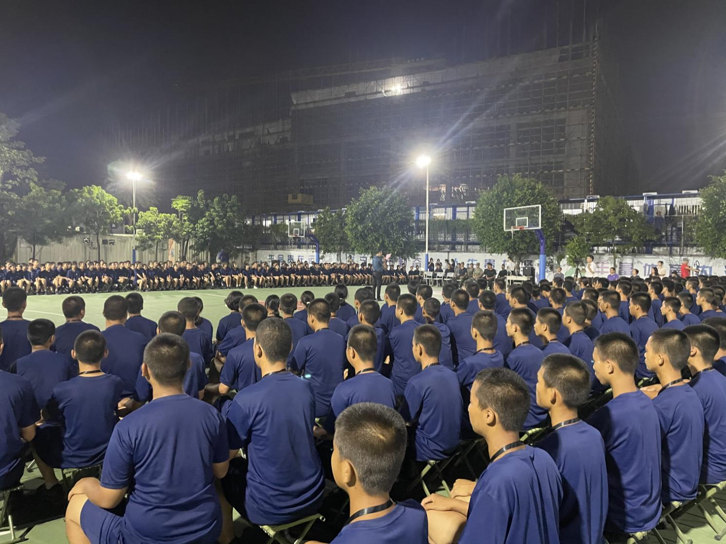 感恩创造奇迹,励志照亮人!