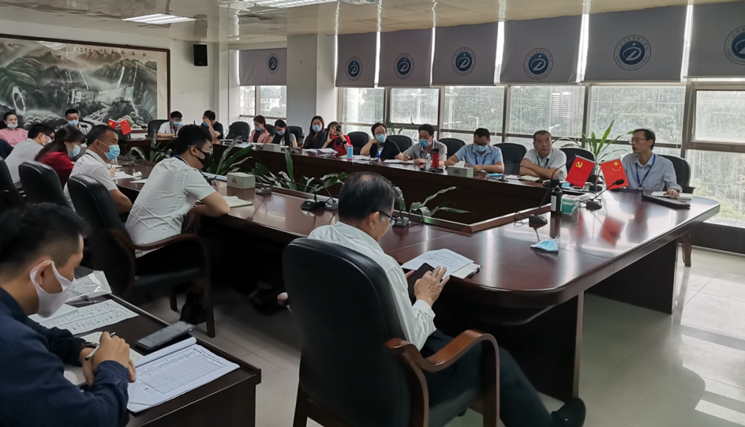 学校召开专业人才培养方案(2022版) 制订培训会